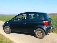 Gebraucht Toyota Yaris 68 PS (50 kW) 2002 Schwarz Kleinwagen