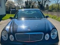 Gebraucht Mercedes E220 150 PS (110 kW) 2002 Blau Limousine