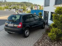 Gebraucht Renault Clio II 54 PS (39 kW) 2004 Schwarz Limousine