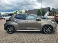 Gebraucht Toyota Yaris Style 125 PS (91 kW) 2023 Braun metallic Kleinwagen