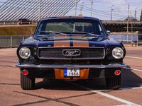 Second-hand Ford V8 275 CP (202 kW) 1966 Negru Coupe