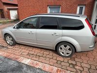 Gebraucht Ford Focus Ambiente 101 PS (74 kW) 2007 Silber Kombi
