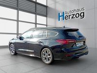 Gebraucht Ford Focus ST-Line X 155 PS (114 kW) 2024 Agate black metallic Kombi