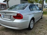 Second-hand BMW 320 150 CP (110 kW) 2007 Argintiu Berlinǎ