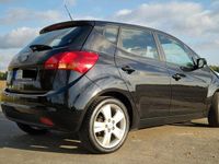 Gebraucht Kia Venga Spirit 90 PS (66 kW) 2012 Schwarz Kleinwagen