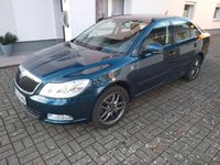 Gebraucht Skoda Octavia Family 105 PS (77 kW) 2012 Blau Limousine
