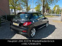 Gebraucht Peugeot 206+ Basis 75 PS (55 kW) 2010 Schwarz Kleinwagen