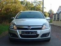 Gebraucht Opel Astra Innovation 90 PS (66 kW) 2006 Silber Kombi