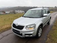Gebraucht Skoda Yeti Active 110 PS (80 kW) 2017 Silber SUV