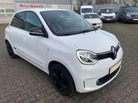 Gebraucht Renault Twingo Urban Night 65 PS (47 kW) 2023 Crystal weiss Kleinwagen