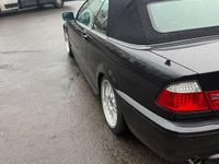 Gebraucht BMW 330 Cabriolet Performance 231 PS (169 kW) 2000 Schwarz Cabrio