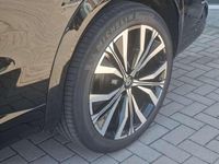 Gebraucht Renault Espace Iconic 131 PS (96 kW) 2023 Blackpearl schwarz Van / Kleinbus