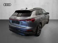 Gebraucht Audi Q4 e-tron Comfort 150 kW (204 PS) 2023 Taifungrau metallic SUV