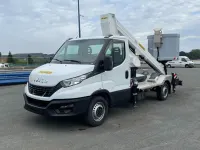 Second-hand Iveco Daily 136 CP (100 kW) 2022 Alb Van