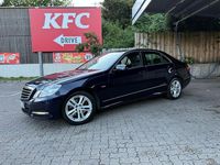 Gebraucht Mercedes E300 Avantgarde 204 PS (150 kW) 2010 Blau Limousine