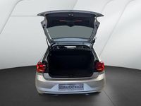 Gebraucht VW Polo Highline 95 PS (69 kW) 2023 Silber Kleinwagen