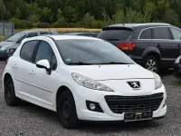 Gebraucht Peugeot 207 Premium 120 PS (88 kW) 2011 Weiß Limousine
