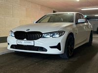 Gebraucht BMW 320e Advantage 163 PS (119 kW) 2022 Weiß Limousine