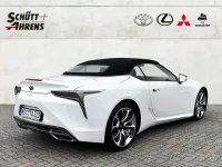 Gebraucht Lexus LC 500 464 PS (341 kW) 2022 Fujiweiss Cabrio