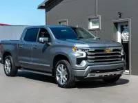 Neu Chevrolet Silverado 309 PS (227 kW) 2025 Silber SUV