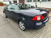 Gebraucht VW Eos 116 PS (85 kW) 2007 Blau Cabrio