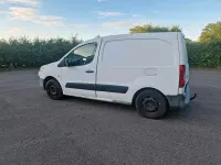 Gebraucht Peugeot Partner 90 PS (66 kW) 2008 Weiß Van / Kleinbus
