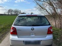 Gebraucht VW Polo 75 PS (55 kW) 2003 Silber Kleinwagen