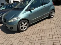 Gebraucht Mercedes A150 97 PS (71 kW) 2006 Blau Kleinwagen