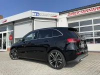 Gebraucht Mercedes B200 Edition 163 PS (119 kW) 2019 Schwarz Kleinwagen