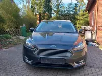 Gebraucht Ford Focus Titanium 120 PS (88 kW) 2017 Grau Kombi