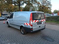 Gebraucht Mercedes Vito 116 PS (85 kW) 2009 Silber Van
