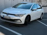 Gebraucht VW Golf VIII 150 PS (110 kW) 2021 Weiß Kombi