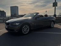 Gebraucht BMW 325 Cabriolet 218 PS (160 kW) 2008 Grau Cabrio