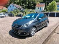 Gebraucht Peugeot 208 Active 82 PS (60 kW) 2016 Grau Kleinwagen