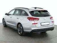 Neu Hyundai i30 N Line 140 PS (102 kW) 2025 Shimmeringsilvermet. Kombi