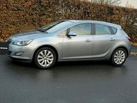 Gebraucht Opel Astra 180 PS (132 kW) 2011 Blau Kombi