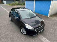 Gebraucht Peugeot 208 Active 68 PS (50 kW) 2015 Schwarz Kleinwagen