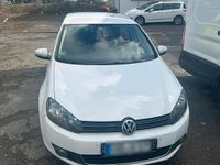 Gebraucht VW Golf VII 90 PS (66 kW) 2012 Weiß Kleinwagen