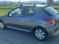 Gebraucht Peugeot 206+ 75 PS (55 kW) 2010 Grau Kleinwagen