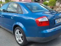 Gebraucht Audi A4 Basis 131 PS (96 kW) 2002 Blau Limousine