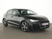 Używany Audi A1 S-Line 207 KM (152 kW) 2023 Czarny SUV