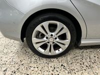 Gebraucht Mercedes B180 122 PS (89 kW) 2016 Silber Van / Kleinbus