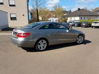 Gebraucht Mercedes E350 Avantgarde 265 PS (194 kW) 2011 Grau Coupé