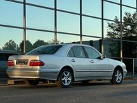 Gebraucht Mercedes E240 Elegance 170 PS (125 kW) 2001 Silber Limousine