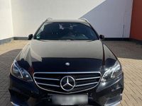 Gebraucht Mercedes E220 170 PS (125 kW) 2014 Schwarz Kombi