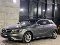 gebraucht Mercedes A200 D Urban Automatik Xenon Navi ParkAssistent