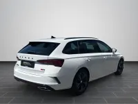 Gebraucht Skoda Octavia RS 200 PS (147 kW) 2024 Weiß Kombi