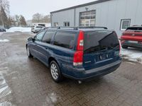 Gebraucht Volvo V70 140 PS (102 kW) 2001 Blau Kombi