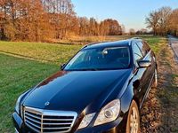 Gebraucht Mercedes E250 Avantgarde 204 PS (150 kW) 2011 Schwarz Kombi