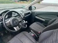 Gebraucht Mazda 2 Independence 86 PS (63 kW) 2010 Grün Kleinwagen